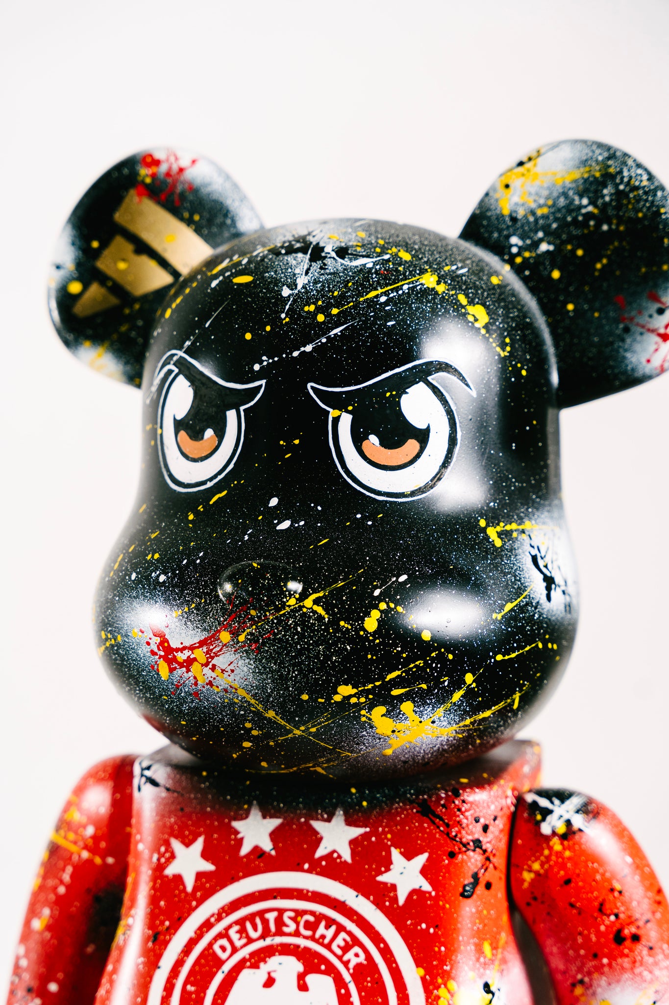 DFB TEAM Bearbrick 1000% Custom