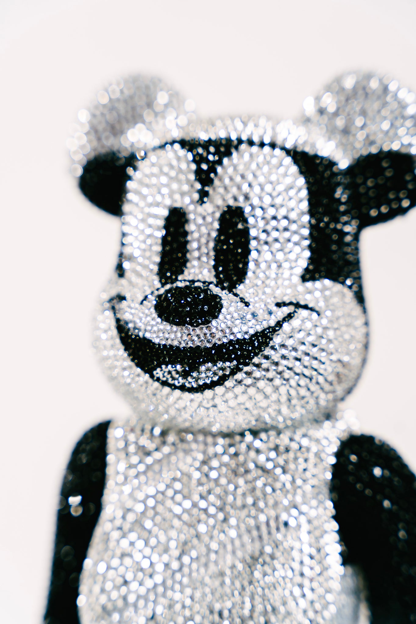 Mickey Mouse Strass Bearbrick 400%